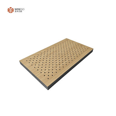 Premium Perforated Acoustic Panel With Veneer Finish dla studiów nagraniowych